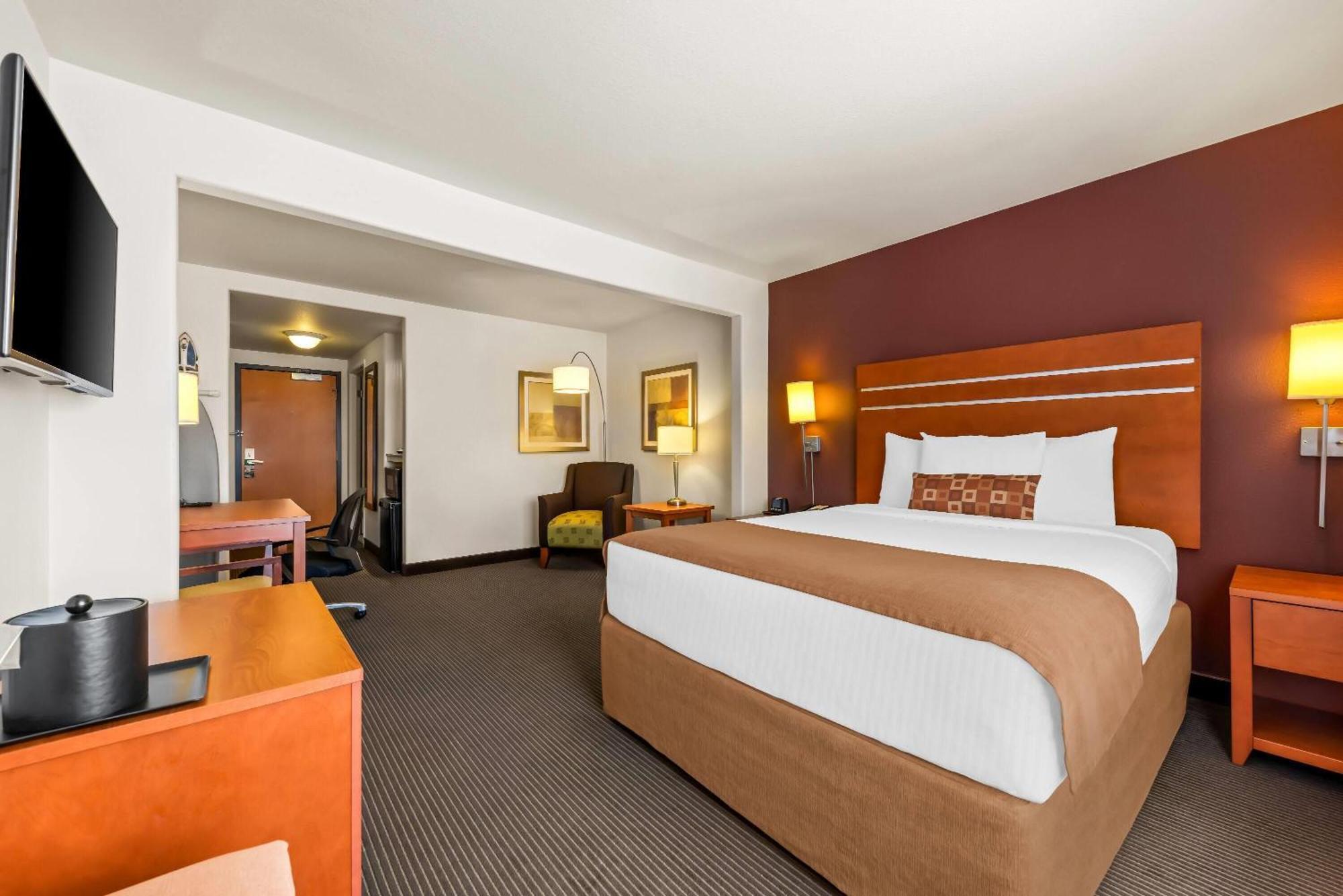 Hotel Wingate By Wyndham Calgary South Extérieur photo
