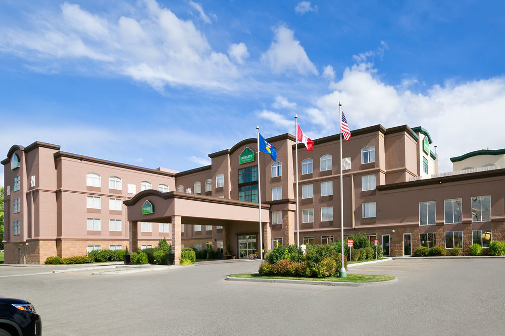 Hotel Wingate By Wyndham Calgary South Extérieur photo